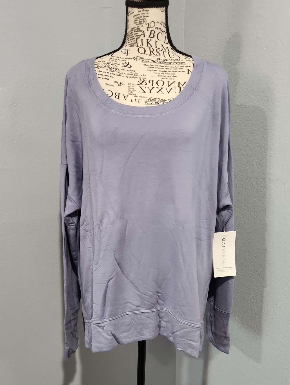 Athleta Lavender Scoop-Neck Long Sleeve Top.